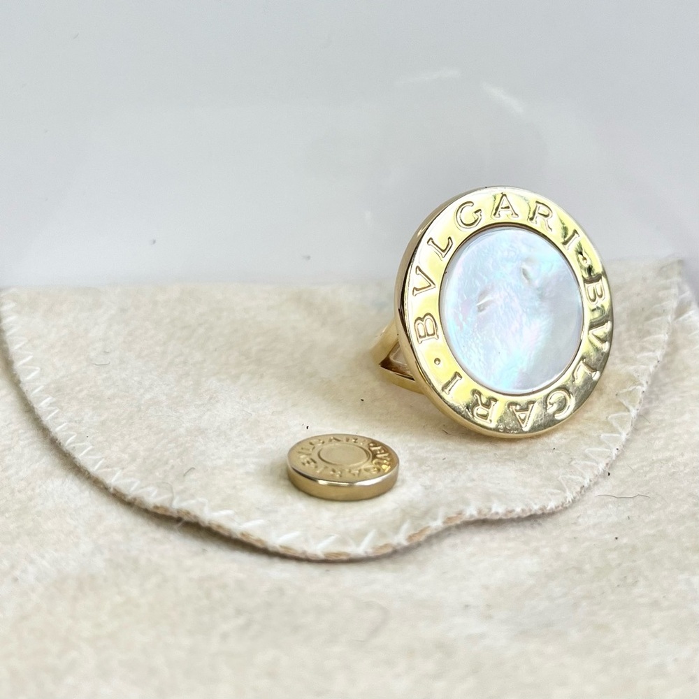 BVLGARI BVLGARI white mother of pearl and 18ct gold statement women’s ring - Picture 3 of 9